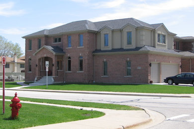 Example of a classic exterior home design in Chicago