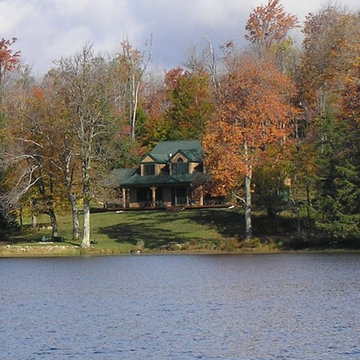 Custom Lakeside Retreat in PA