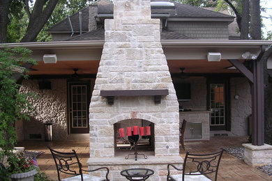Inspiration for a transitional patio remodel in Dallas