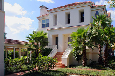 Transitional exterior home idea in Tampa