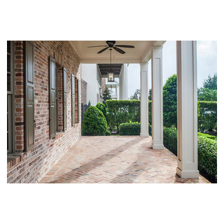 Decorative Moulding & Millwork - Exterior - Houston - by BMC Design | Houzz