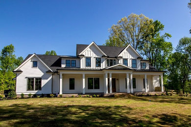 Inspiration for a country exterior home remodel in Atlanta