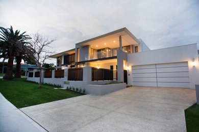 Inspiration for a contemporary exterior home remodel in Perth