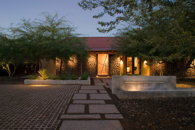 Einstöckiges Modernes Haus mit Satteldach in Phoenix