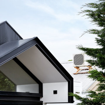 Dot's House: External Detail