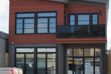 Zweistöckiges Modernes Wohnung mit Mix-Fassade und Pultdach in Sonstige