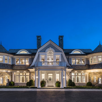 Drive-court of Woodland Gambrel in Greenwich,CT