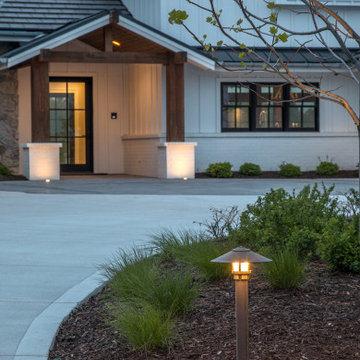 Driveway Bollard Lighting | Lake House Outdoor Lighting Design