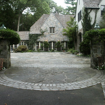 Log Driveway Entry - Photos & Ideas | Houzz