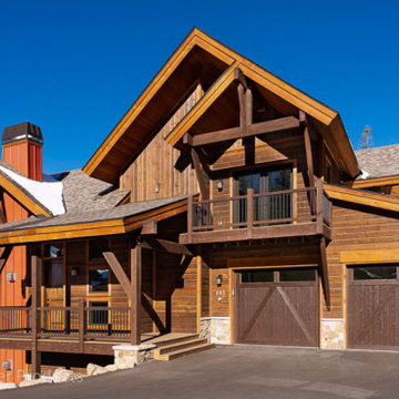 Duplex Built in an Extreme climate using ranchwood™  Siding