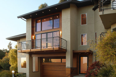 This is an example of a contemporary house exterior in San Francisco.