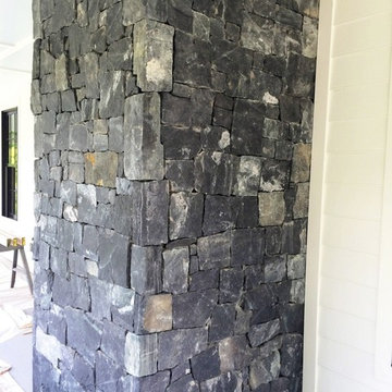 Ebony Ridge Natural Stone Veneer Column