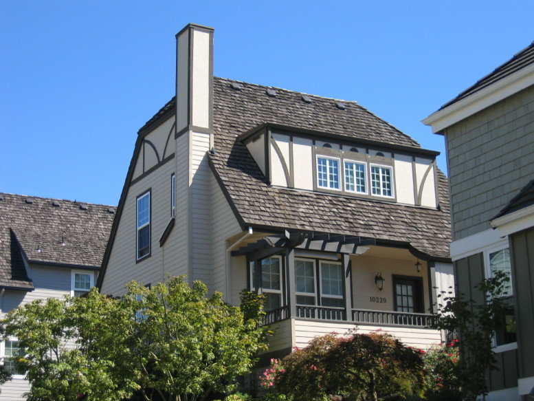 Edgewood Condominiums - Forest Heights neighborhood, Portland, OR