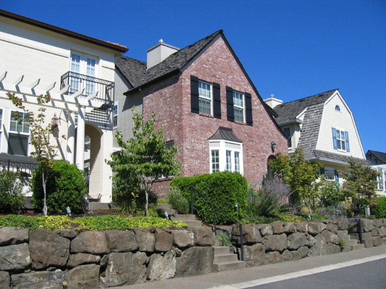 Edgewood Condominiums - Forest Heights neighborhood, Portland, OR