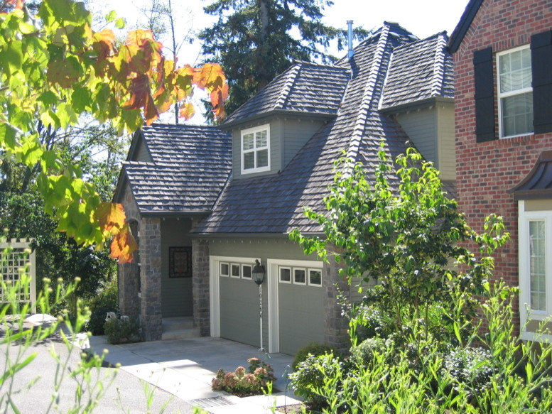 Edgewood Condominiums - Forest Heights neighborhood, Portland, OR