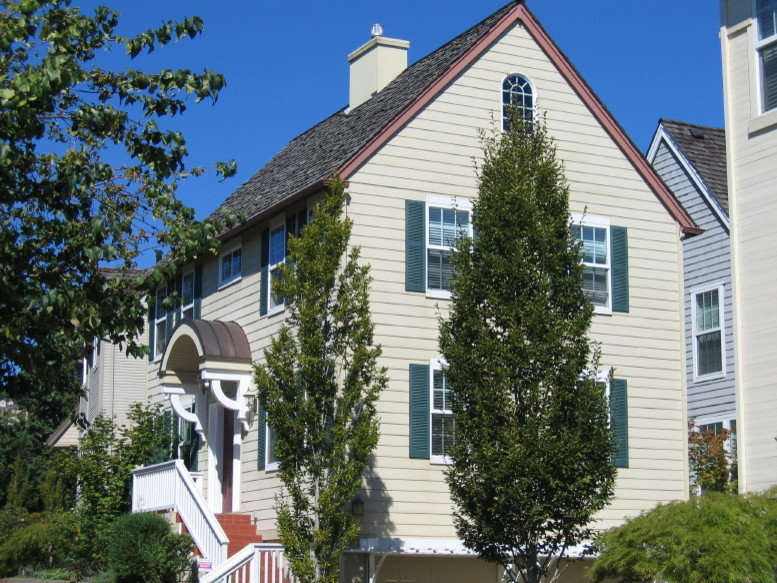 Edgewood Condominiums - Forest Heights neighborhood, Portland, OR