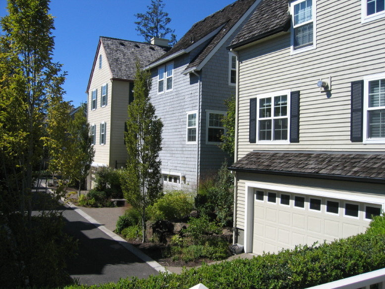 Edgewood Condominiums - Forest Heights neighborhood, Portland, OR