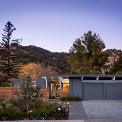 Example of a 1960s gray one-story flat roof design in San Francisco
