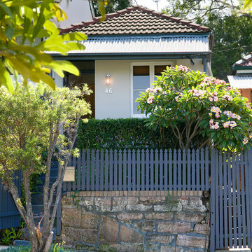 Elevated Country Style Cottage in Lilyfield