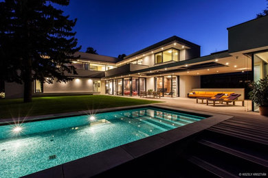 ロサンゼルスにある高級なコンテンポラリースタイルのおしゃれな家の外観の写真