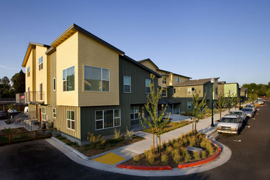 サンフランシスコにあるコンテンポラリースタイルのおしゃれな家の外観 (コンクリート繊維板サイディング、アパート・マンション) の写真