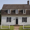 Houzz Tour: Dutch Colonial Home in Williamsburg
