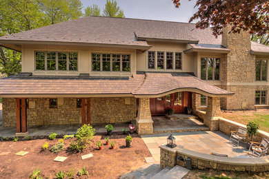 Rustic house exterior in Minneapolis.