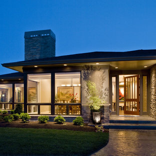 Contemporary one-story exterior home idea in Portland