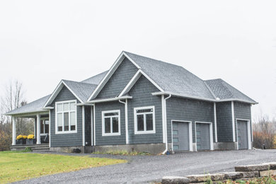Example of an exterior home design in Ottawa