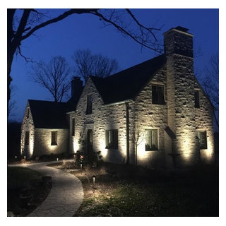 Uplighting house cheap exterior
