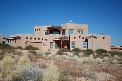 Southwest exterior home photo in Albuquerque