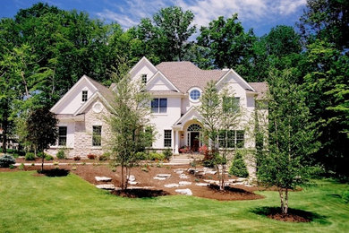 Inspiration for a timeless exterior home remodel in Columbus