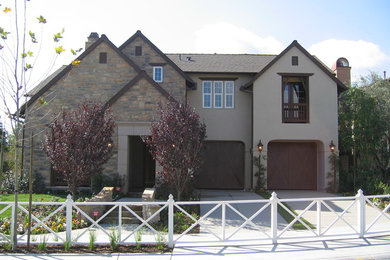 Cottage exterior home idea in Orange County