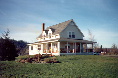 Cette image montre une façade de maison.