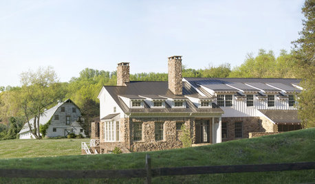 Houzz Tour: An Old Barn Inspires a Gracious New Home