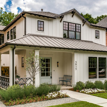 75 Farmhouse Exterior Home with a Hip Roof Ideas You'll Love - April ...