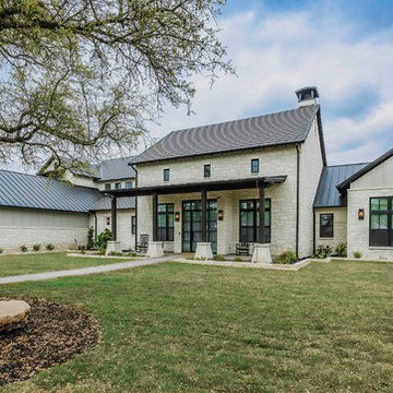 Farmhouse on The Creek