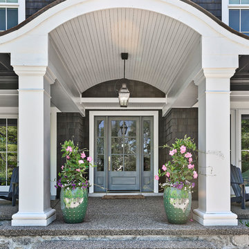 Farmhouse style entry