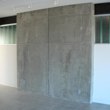 FORMED CONCRETE WALL