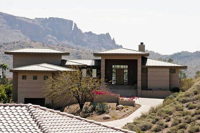 Huge modern exterior home idea in Phoenix