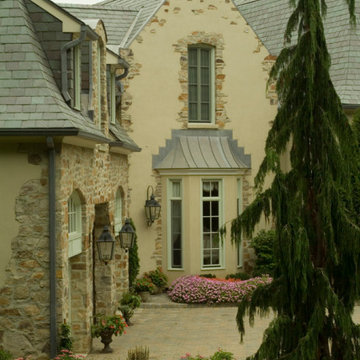 French Country Home: Front
