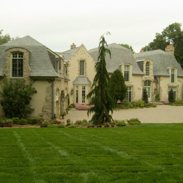 French Country Home: Side