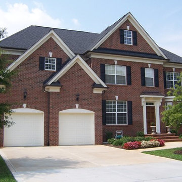 Front Elevation / Curb Appeal