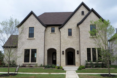 Inspiration for a transitional exterior home remodel in Dallas