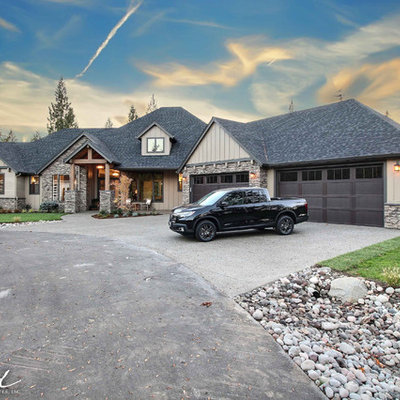 Huge craftsman beige two-story concrete fiberboard gable roof idea in Portland