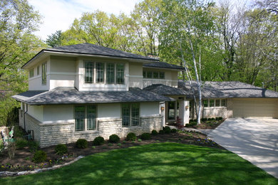 Design ideas for a traditional house exterior in Columbus.