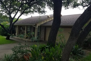 Einfamilienhaus mit Schindeldach in Austin