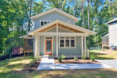 Modern exterior home idea in Raleigh