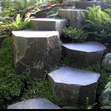 Garden Elements - Cut Granite Steps