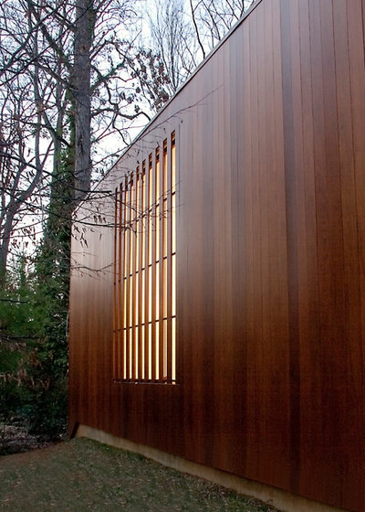 Contemporary Exterior by Shinberg Levinas Architectural Design